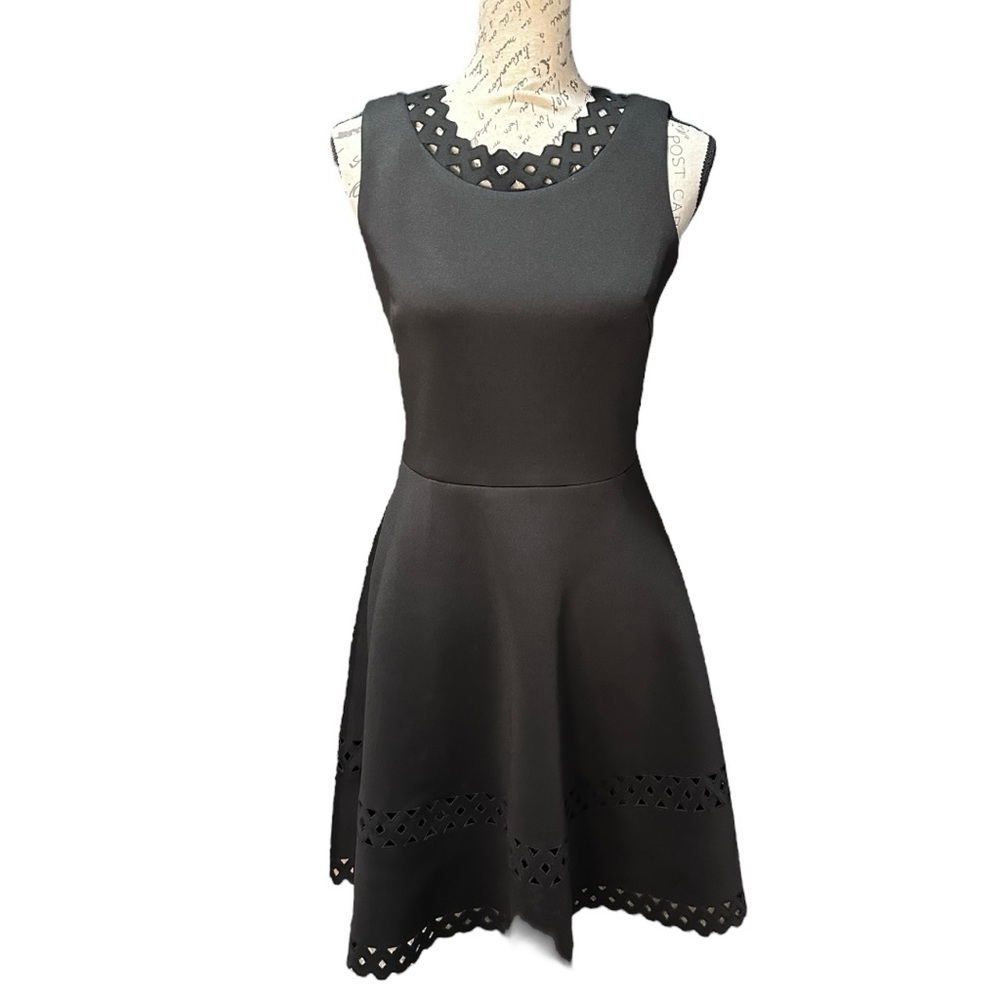 White House Black Market Black Cocktail A-line Dress Size 0 NWT